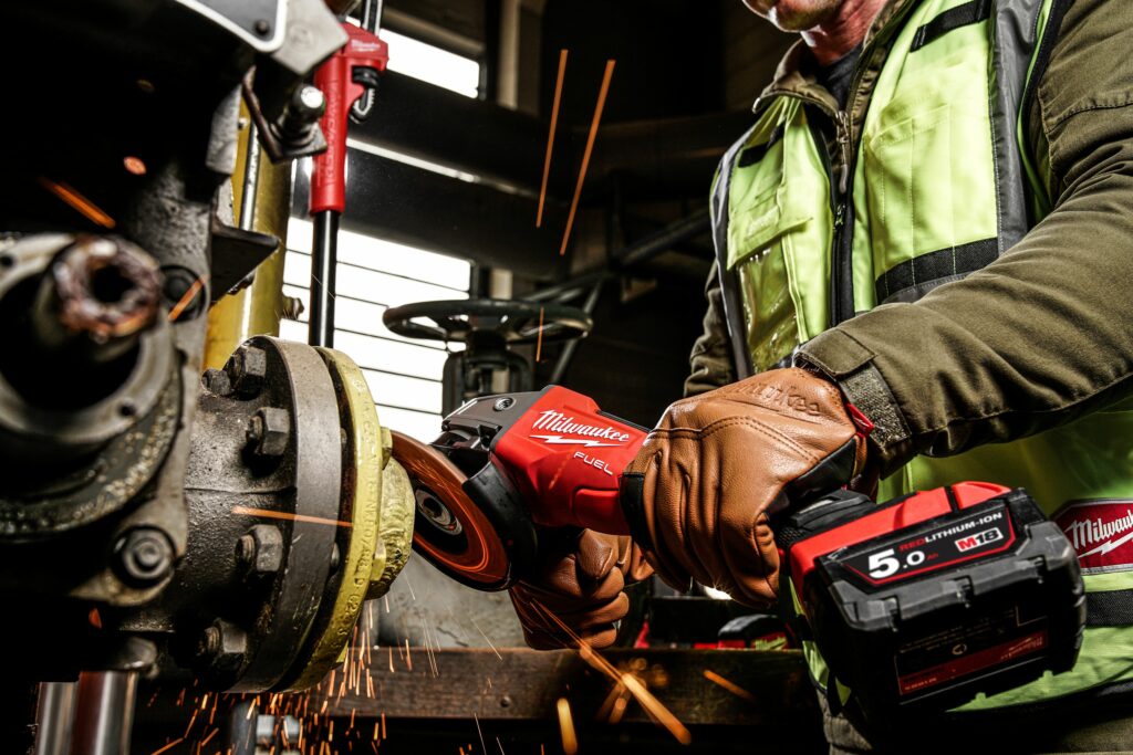 Máy mài Milwaukee – Độ bền vượt trội, hiệu suất đỉnh cao