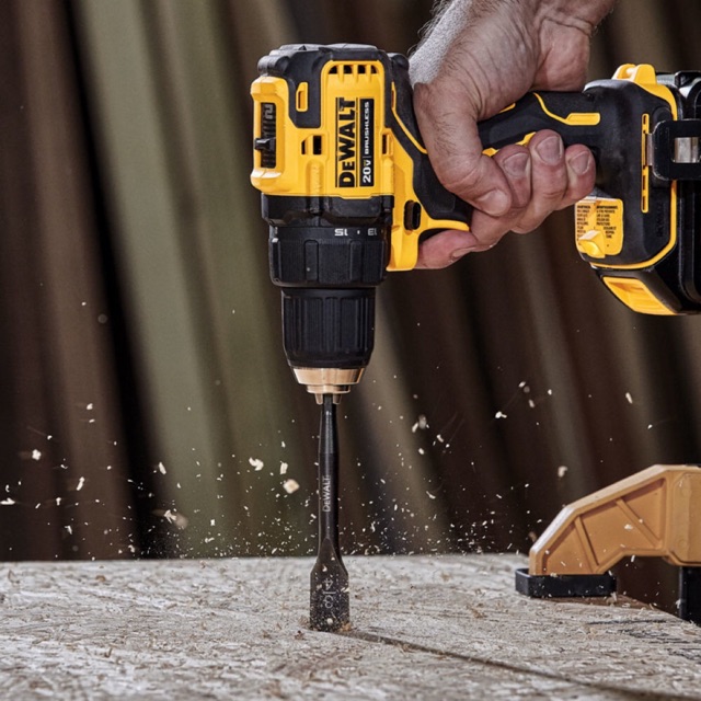 So Sánh Dewalt Và Makita – Nên Chọn Hãng Nào Cho Công Việc Chuyên Nghiệp?